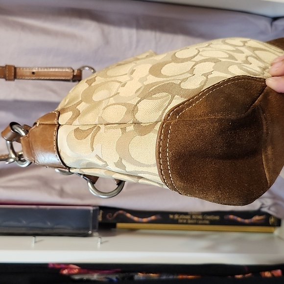 Coach Mini Soho - Picture 7 of 15